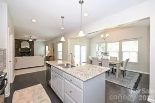 3729 Benseval Ln, Matthews, NC 28105 - Photo 16