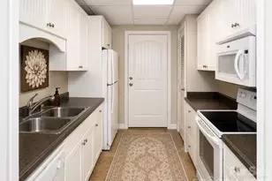 99 Willow Way, Hendersonville, NC 28739 - Photo 14