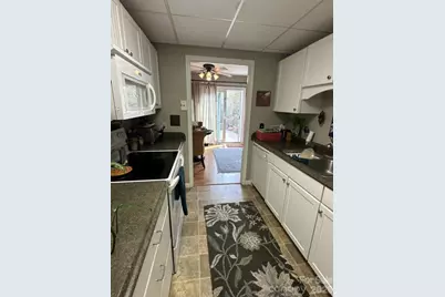 99 Willow Way, Hendersonville, NC 28739 - Photo 18