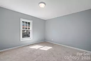 728 21st St SW, Hickory, NC 28602 - Photo 16