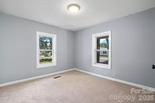 728 21st St SW, Hickory, NC 28602 - Photo 18