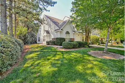 10630 Sleigh Bell Lane, Charlotte, NC 28216 - Photo 2