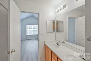 10630 Sleigh Bell Ln, Charlotte, NC 28216 - Photo 22