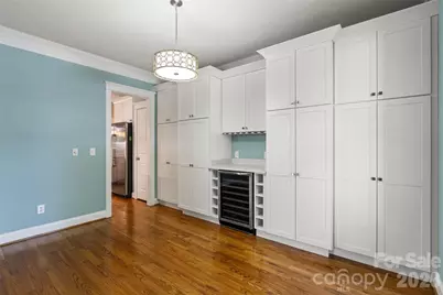 6008 Langham Court, Charlotte, NC 28269 - Photo 6