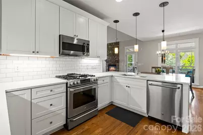 6008 Langham Court, Charlotte, NC 28269 - Photo 12