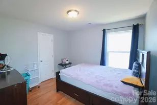 9728 Crooms Ct, Charlotte, NC 28215 - Photo 18