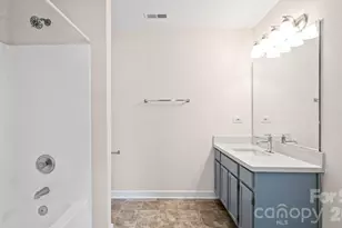 2114 Pleasant Dale Dr, Charlotte, NC 28214 - Photo 10