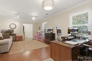 7102 Graburn Rd, Charlotte, NC 28226 - Photo 6
