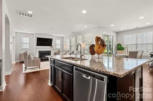 15504 Oleander Dr, Charlotte, NC 28278 - Photo 14