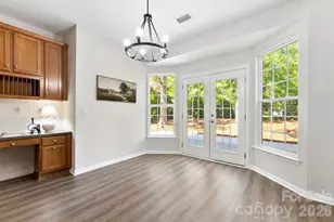6237 Breckfield Ct, Charlotte, NC 28278 - Photo 10