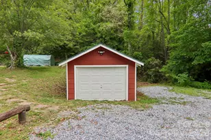 2627 White Oak Rd, Burnsville, NC 28714 - Photo 32