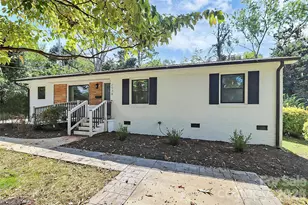 2038 Sandhurst Dr, Charlotte, NC 28205 - Photo 2