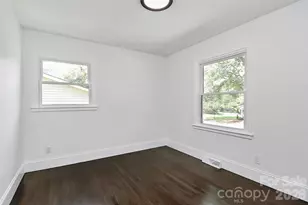 2038 Sandhurst Dr, Charlotte, NC 28205 - Photo 24