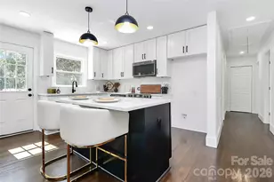2038 Sandhurst Dr, Charlotte, NC 28205 - Photo 12