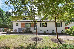2038 Sandhurst Dr, Charlotte, NC 28205 - Photo 1