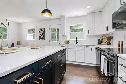 2038 Sandhurst Drive, Charlotte, NC 28205 - Photo 14
