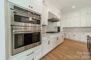 2648 Roslyn Ave, Charlotte, NC 28208 - Photo 20