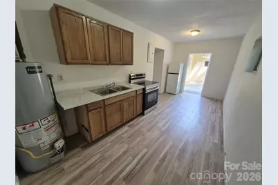 1745 Meadowbrook Terrace, Hendersonville, NC 28792 - Photo 14