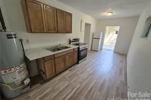 1745 Meadowbrook Terrace, Hendersonville, NC 28792 - Photo 14