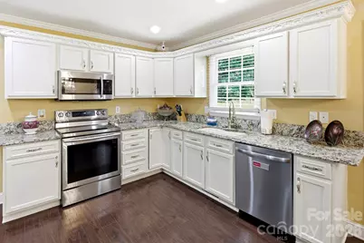 327 Sherry Street, Rutherfordton, NC 28139 - Photo 6