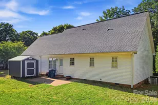 327 Sherry St, Rutherfordton, NC 28139 - Photo 22
