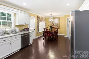 327 Sherry St, Rutherfordton, NC 28139 - Photo 6
