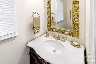 327 Sherry St, Rutherfordton, NC 28139 - Photo 10