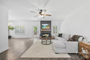 21012 Entrada Dr, Cornelius, NC 28031 - Photo 2