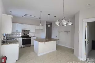 2615 Merion Hills Ct, Charlotte, NC 28269 - Photo 12