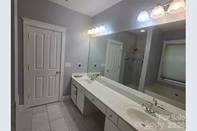 2615 Merion Hills Court, Charlotte, NC 28269 - Photo 14