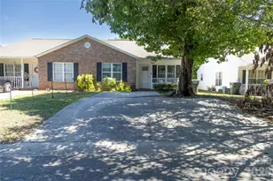 1086 Cherry Meadow Ln, Rock Hill, SC 29732 - Photo 2