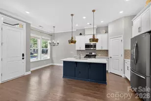 6318 Southgrove St, Charlotte, NC 28277 - Photo 4