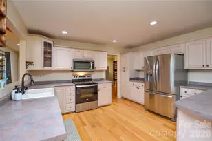 365 Wildlife Club Ln, Taylorsville, NC 28681 - Photo 14