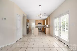 9512 Autumn Applause Dr, Charlotte, NC 28277 - Photo 16