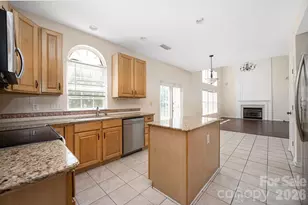 9512 Autumn Applause Dr, Charlotte, NC 28277 - Photo 18