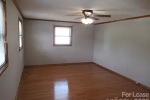 7800 Cherry Point Dr, Denver, NC 28037 - Photo 16