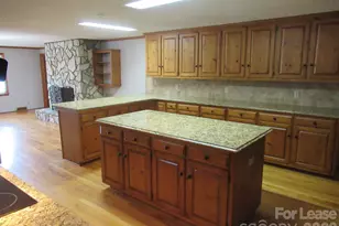 7800 Cherry Point Dr, Denver, NC 28037 - Photo 10
