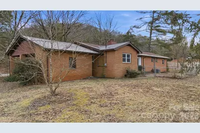 2977 Hwy 64 Highway W, Hayesville, NC 28904 - Photo 18