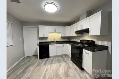 2815 Ravencroft Drive, Charlotte, NC 28208 - Photo 6