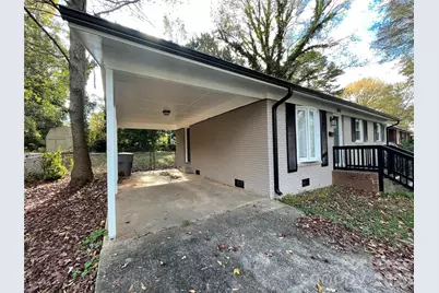 2815 Ravencroft Drive, Charlotte, NC 28208 - Photo 2