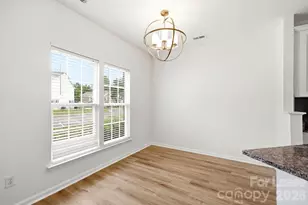 12309 Jessica Pl, Charlotte, NC 28269 - Photo 10