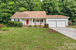 1303 Wildwood Dr, Kannapolis, NC 28081 - Photo 2