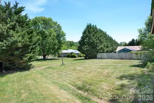 2802 Beaverdam Rd, Canton, NC 28716 - Photo 20