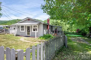 2802 Beaverdam Rd, Canton, NC 28716 - Photo 1