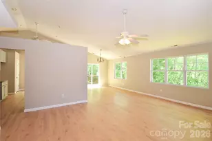 176 Clear Creekside Dr, Hendersonville, NC 28792 - Photo 2