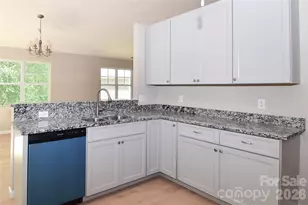 176 Clear Creekside Dr, Hendersonville, NC 28792 - Photo 6