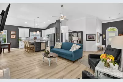 11219 Isthmus Court, Charlotte, NC 28215 - Photo 12