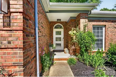 11219 Isthmus Court, Charlotte, NC 28215 - Photo 2