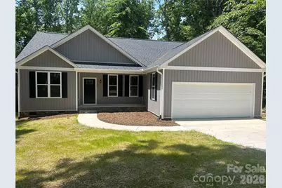 530 Oakwood Circle, Lexington, NC 27295 - Photo 1