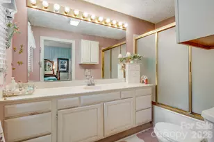 121 O'Hara Cir, Hendersonville, NC 28739 - Photo 22